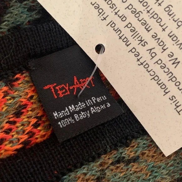 Mirabelle Poncho Alpaca Designed by Tey-Art - Picture 9 of 11